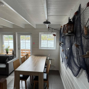 Cozy Oceanfront Escape
